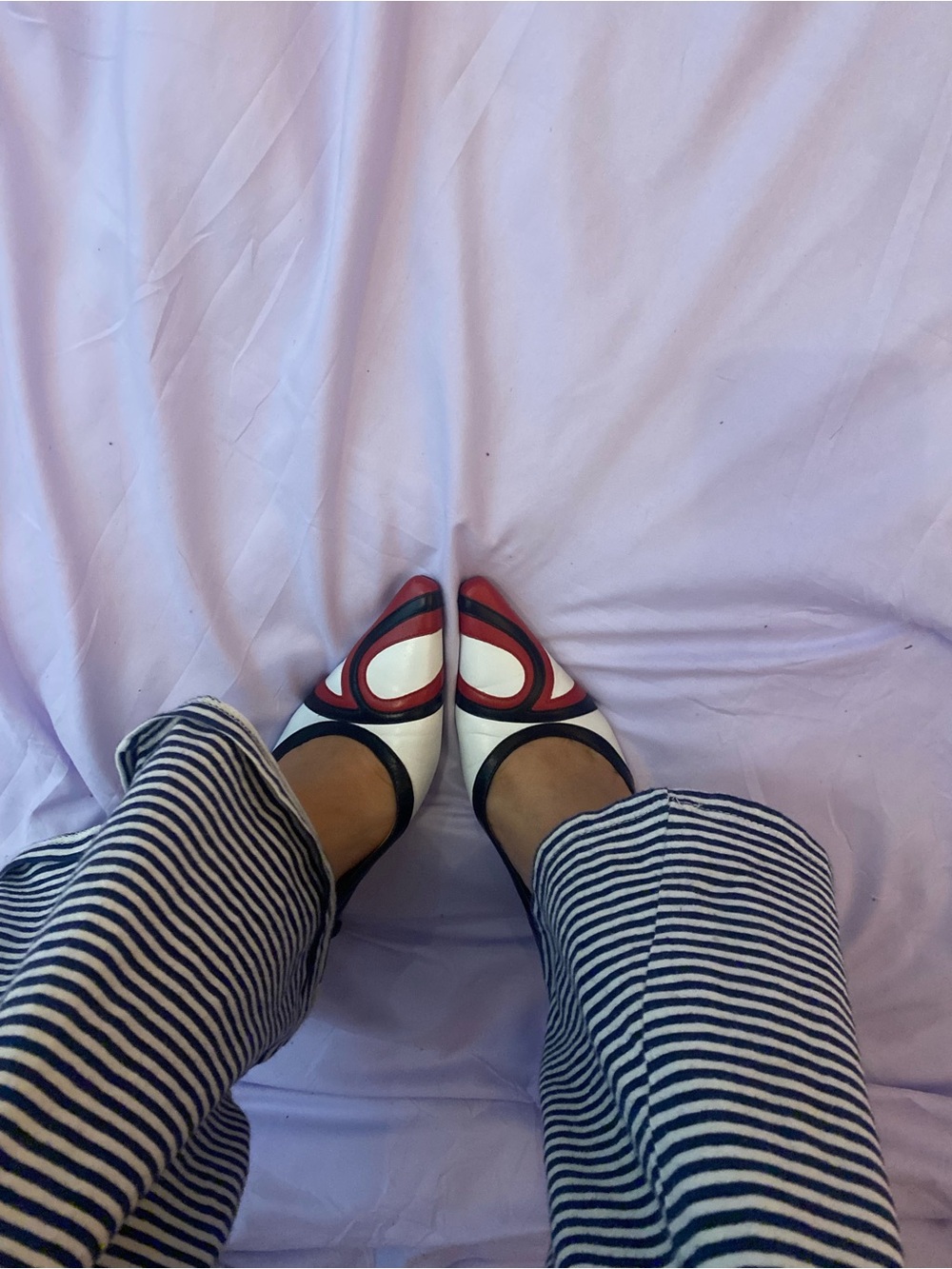 Bellini Pointed-Toe Kitten Heels in White, Red & Black
